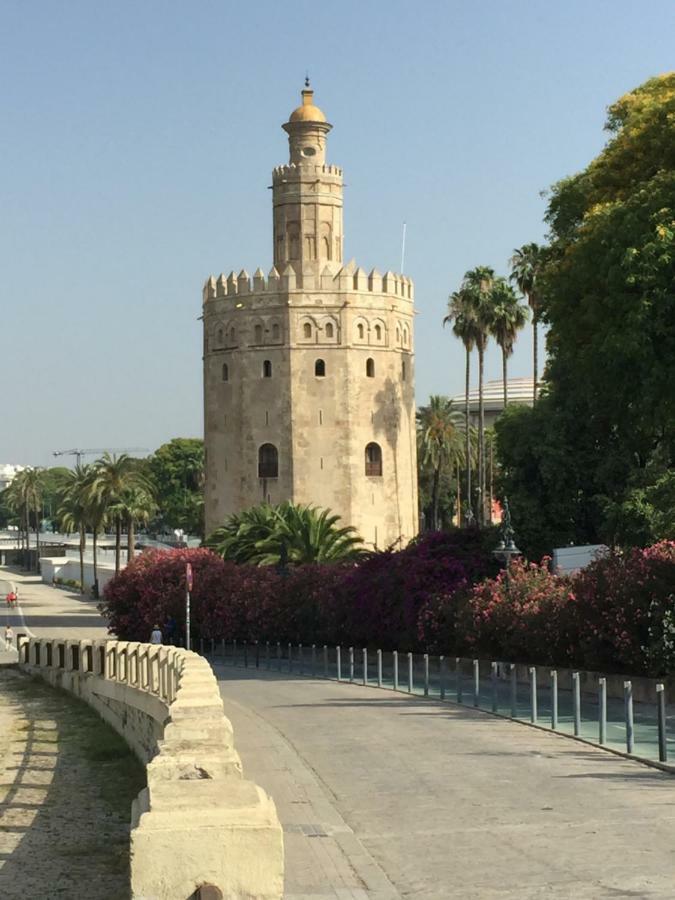 Betis A La Orilla Del Guadalquivir & Vistas A La Giralda Daire Sevilla Dış mekan fotoğraf