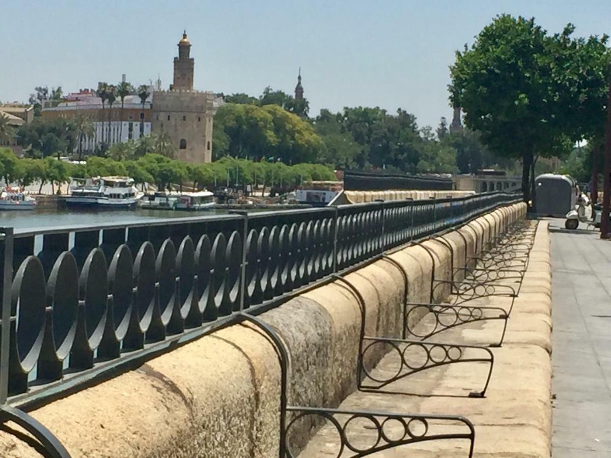 Betis A La Orilla Del Guadalquivir & Vistas A La Giralda Daire Sevilla Dış mekan fotoğraf